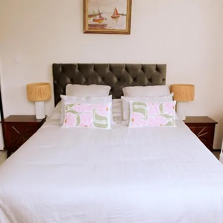 Σπίτι διακοπών House With Terrace Center & Beaches *